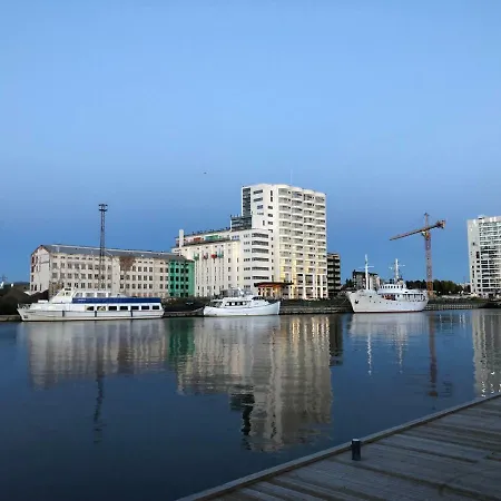 Benthouse With Sea And River View شقة أولو